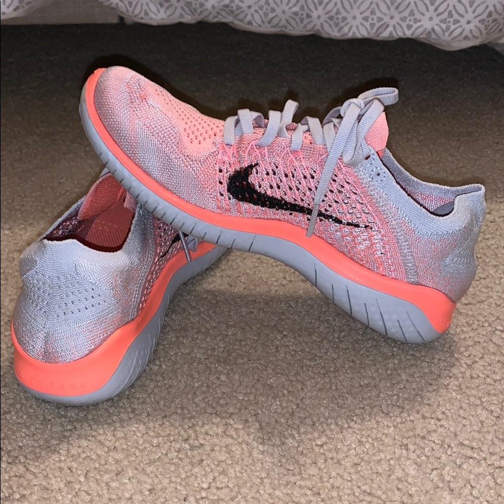 NWOT Nike free run fly knits